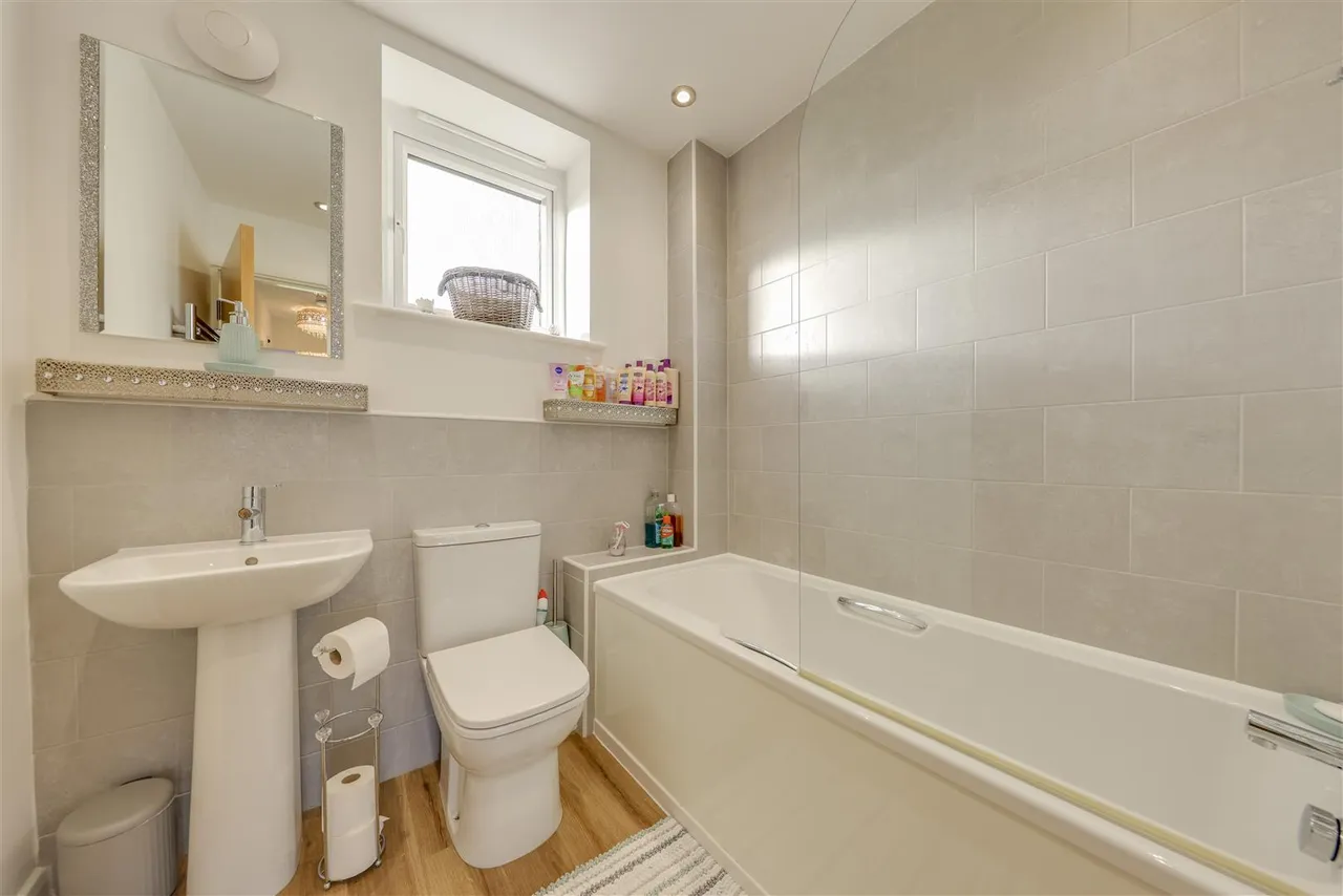 Bleaklow Court, Hawkshaw, photo 25