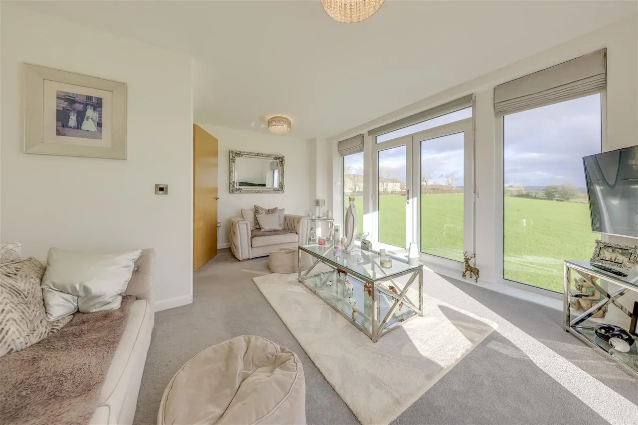 Bleaklow Court, Hawkshaw, photo 21