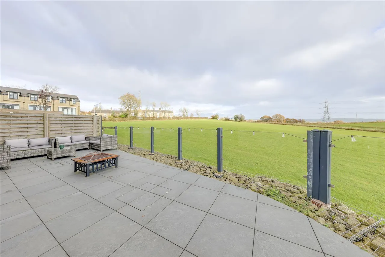 Bleaklow Court, Hawkshaw, photo 40