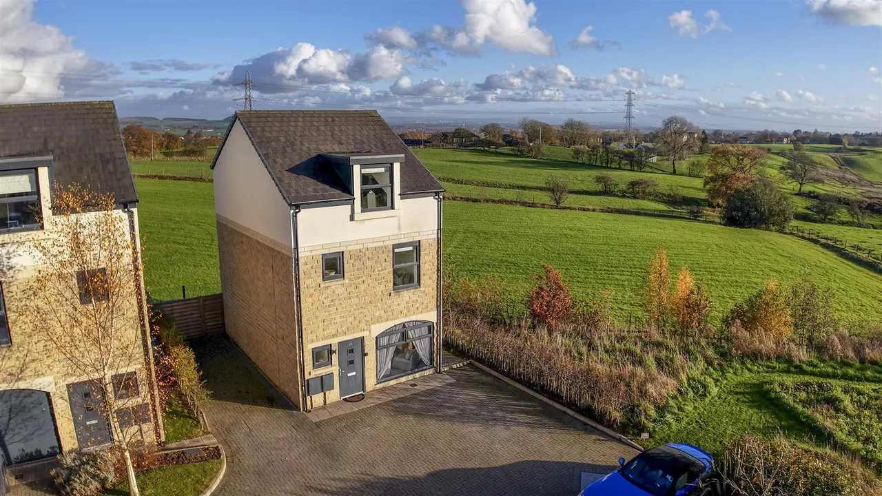 Bleaklow Court, Hawkshaw, photo 43