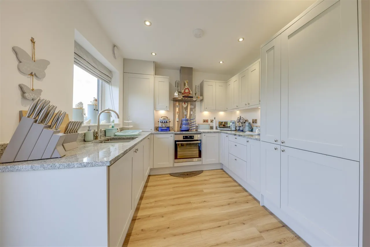 Bleaklow Court, Hawkshaw, photo 13