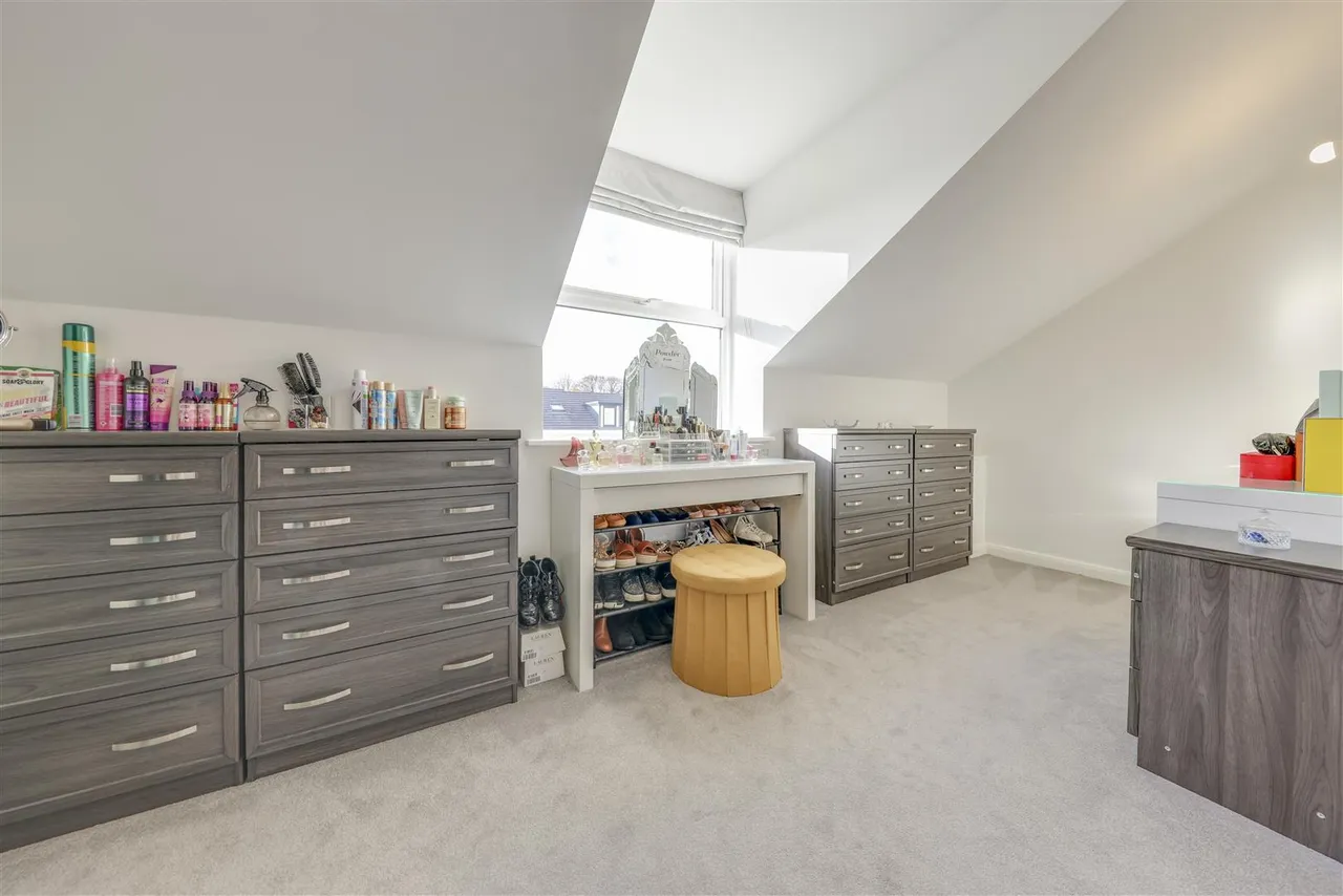 Bleaklow Court, Hawkshaw, photo 34