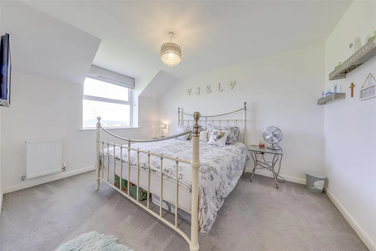 Bleaklow Court, Hawkshaw, photo 27