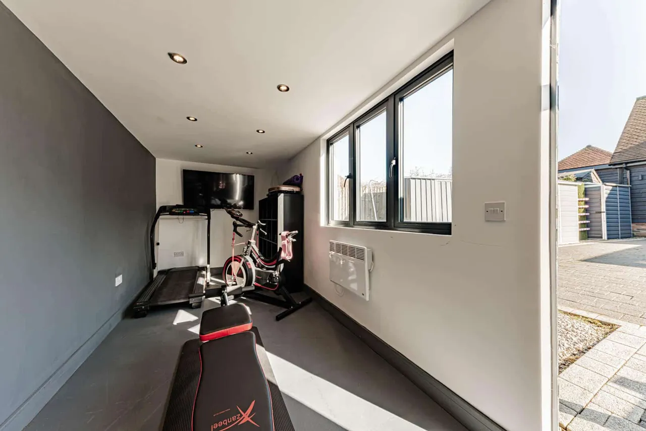 Windmill Close, Hawkinge, Folkestone, Kent, CT18 7UE, photo 42
