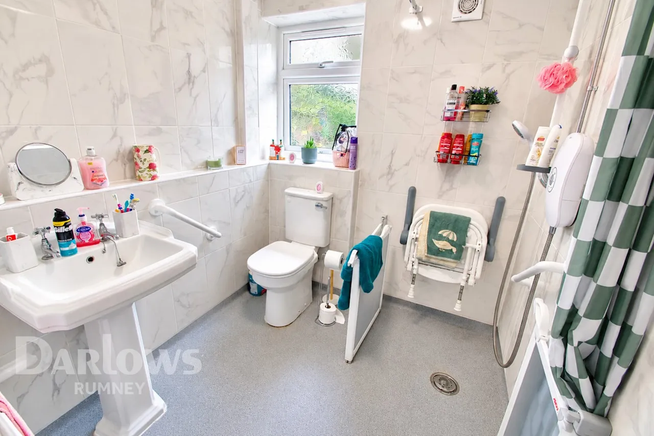 Glenrise Close, Cardiff, photo 20