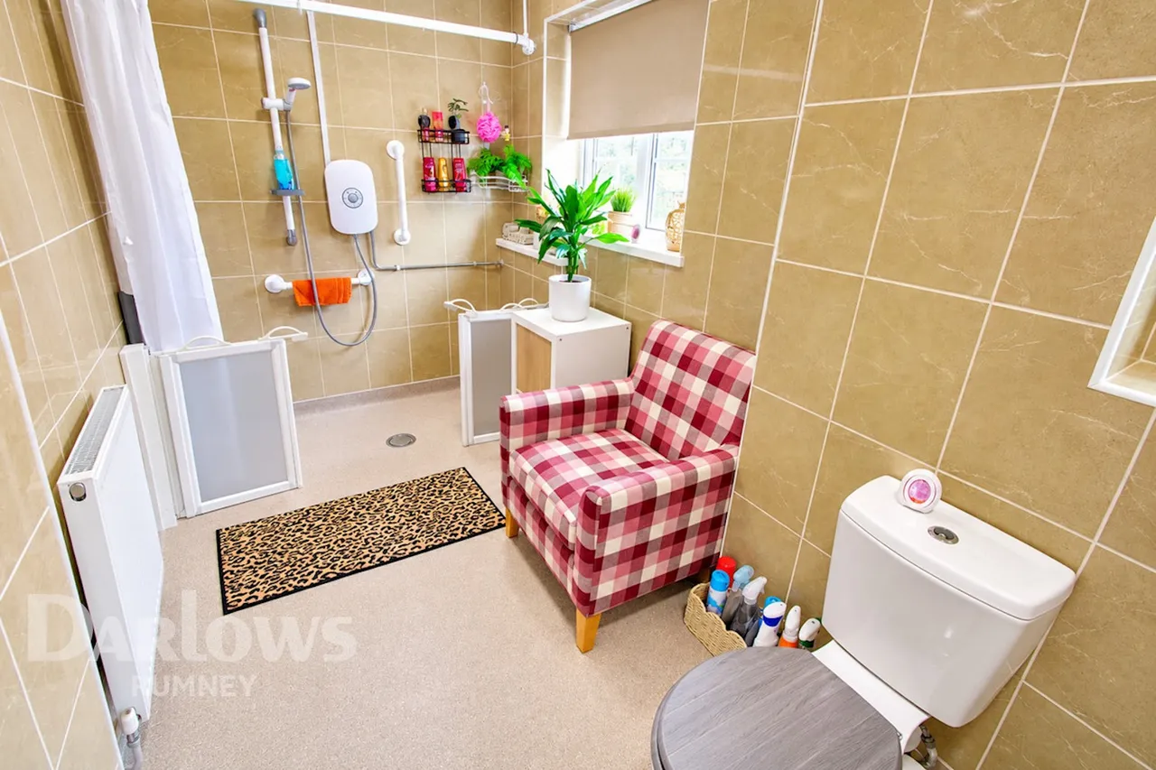 Glenrise Close, Cardiff, photo 15