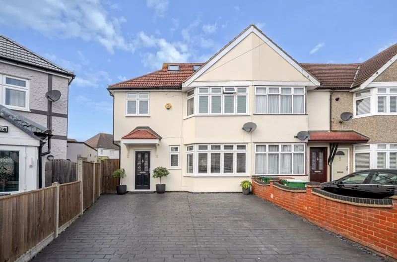 4 bed property for sale — Lime Grove, 61 Lime Grove Sidcup Greater London Sidcup, SIDCUP, Kent, DA158PH
