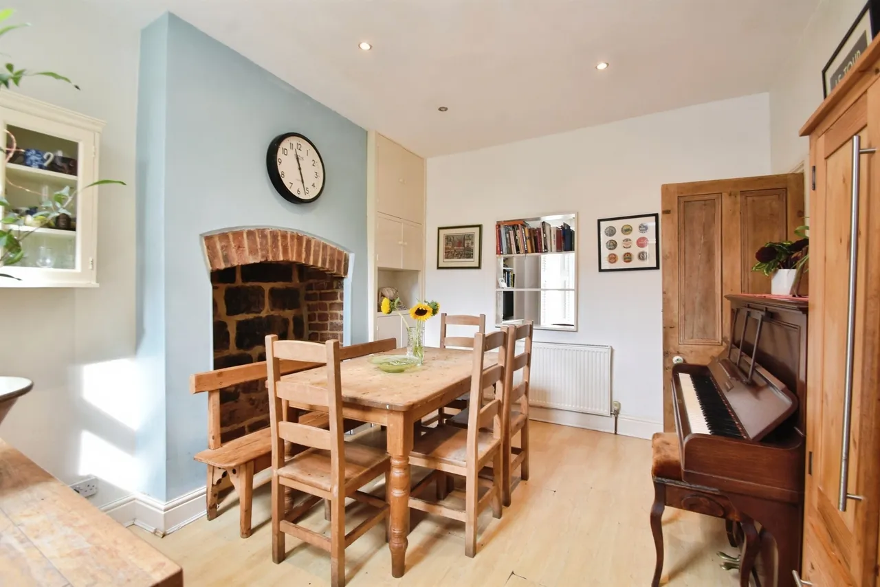 Cheltenham Mount, Harrogate, HG1, photo 4