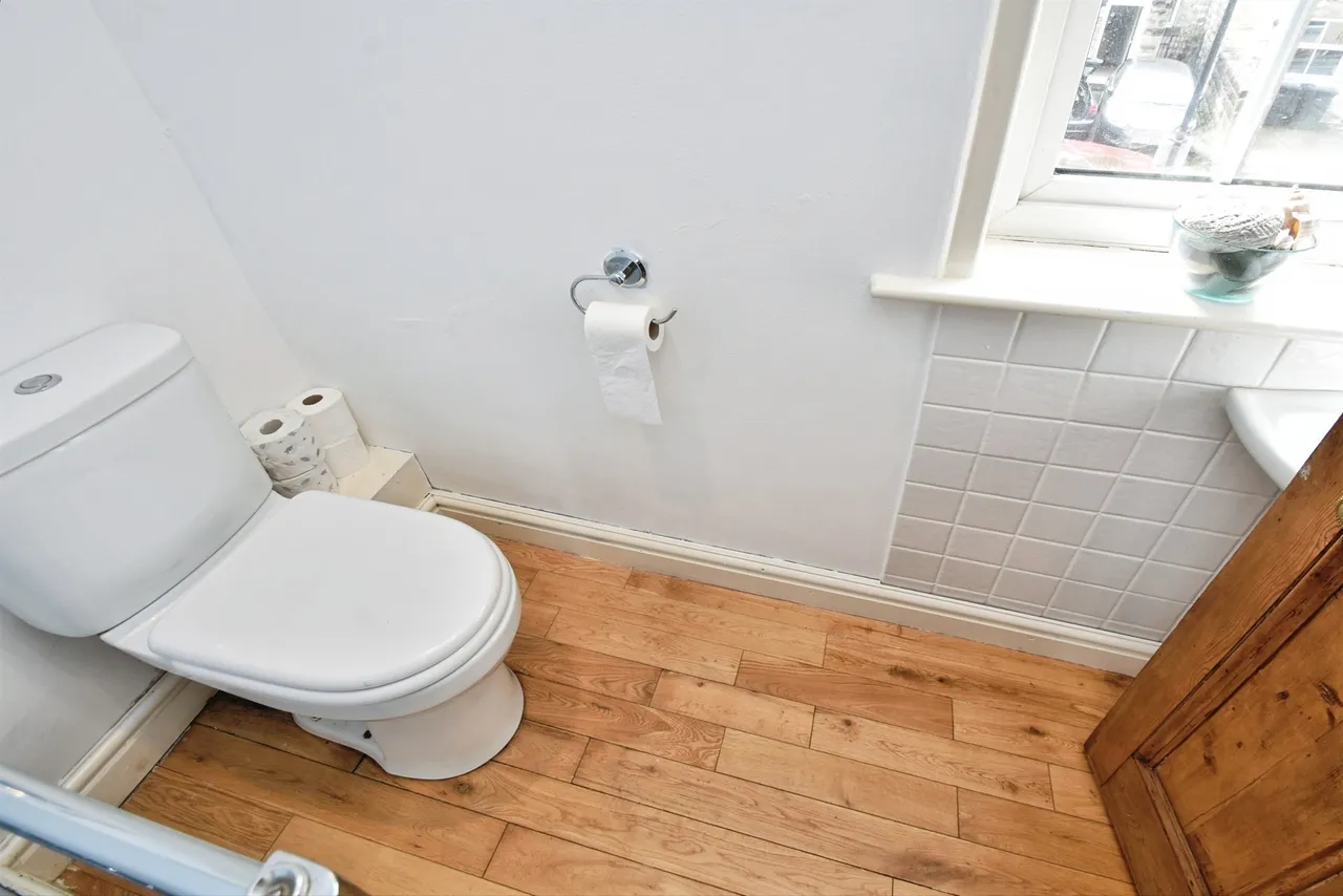 Cheltenham Mount, Harrogate, HG1, photo 17