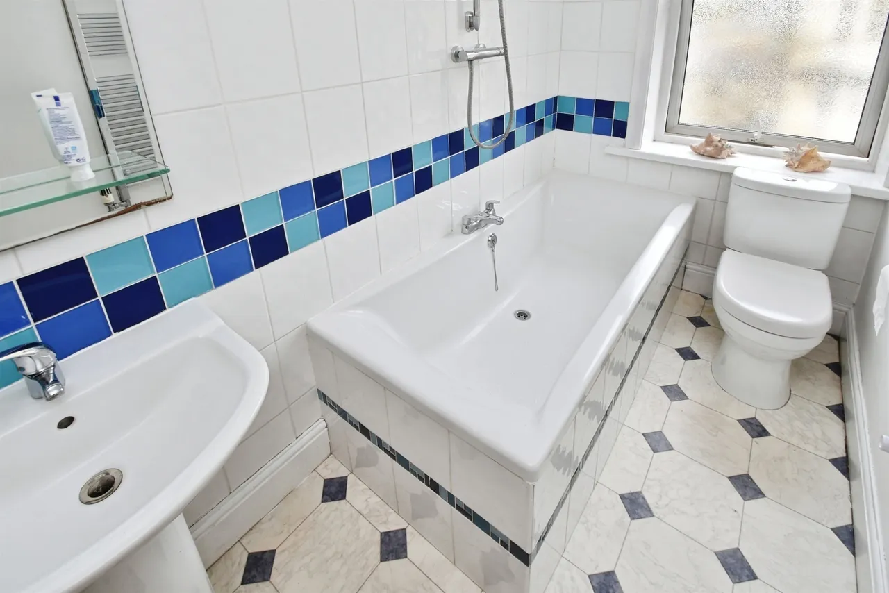 Cheltenham Mount, Harrogate, HG1, photo 10