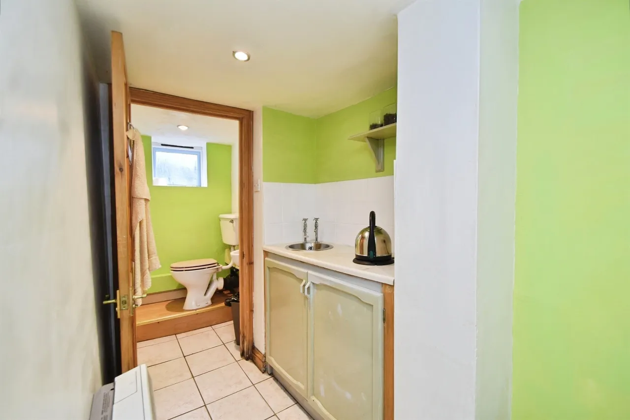 Cheltenham Mount, Harrogate, HG1, photo 12