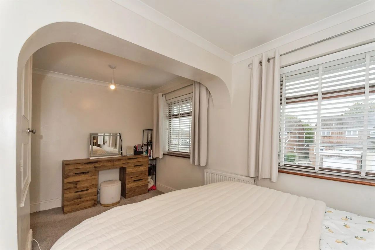 Nyland Road, Swindon, SN3, photo 8