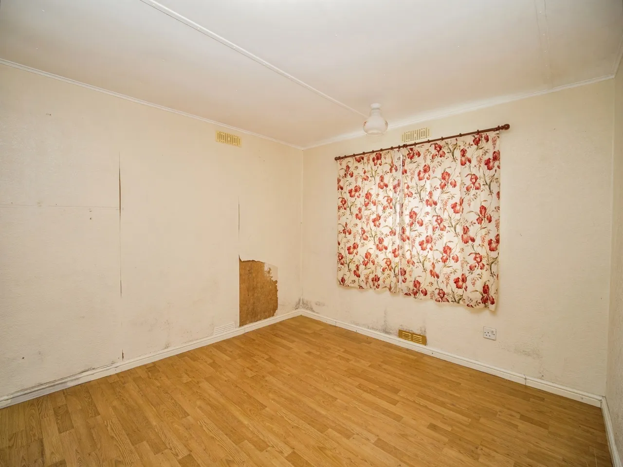 Putton Lane, Chickerell, DT3, photo 11