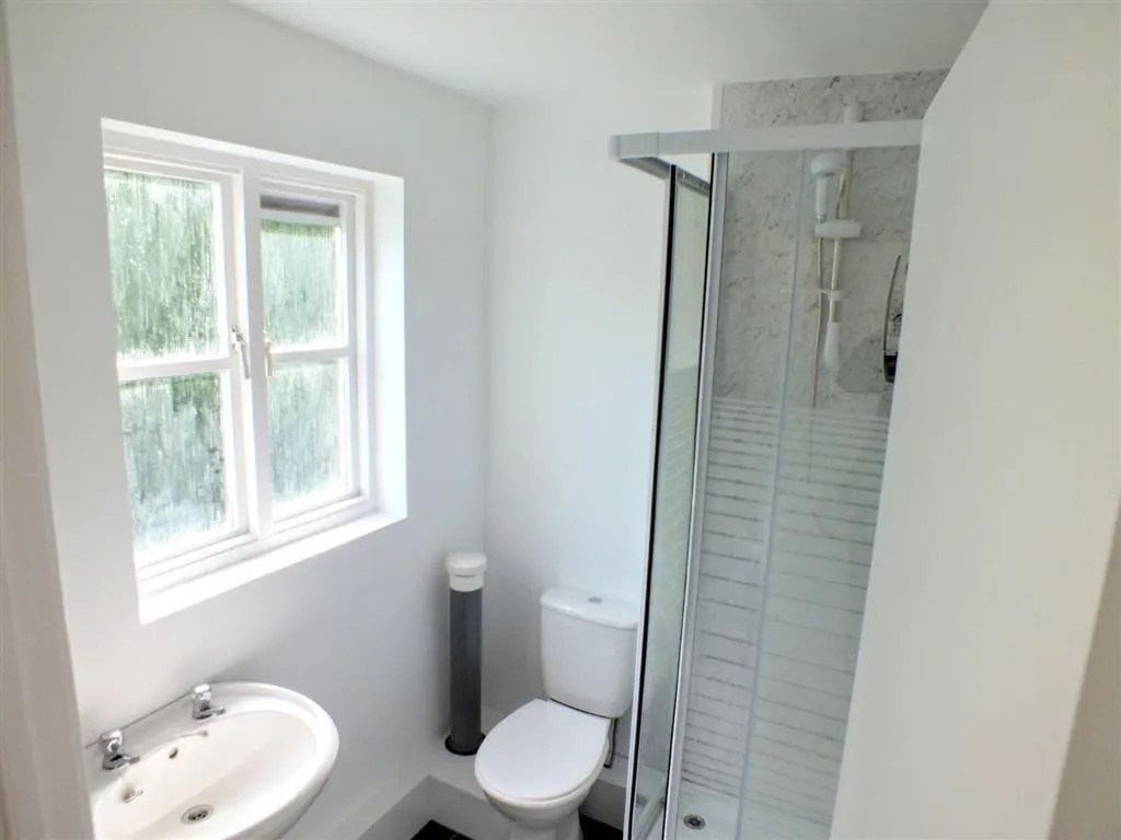 Hazebrouck Road, ME13, photo 7