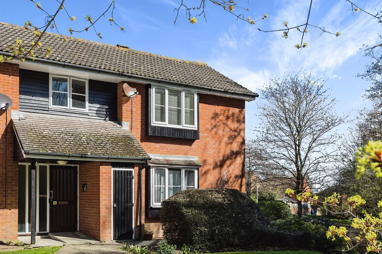 flat to rent, Hazebrouck Road, ME13