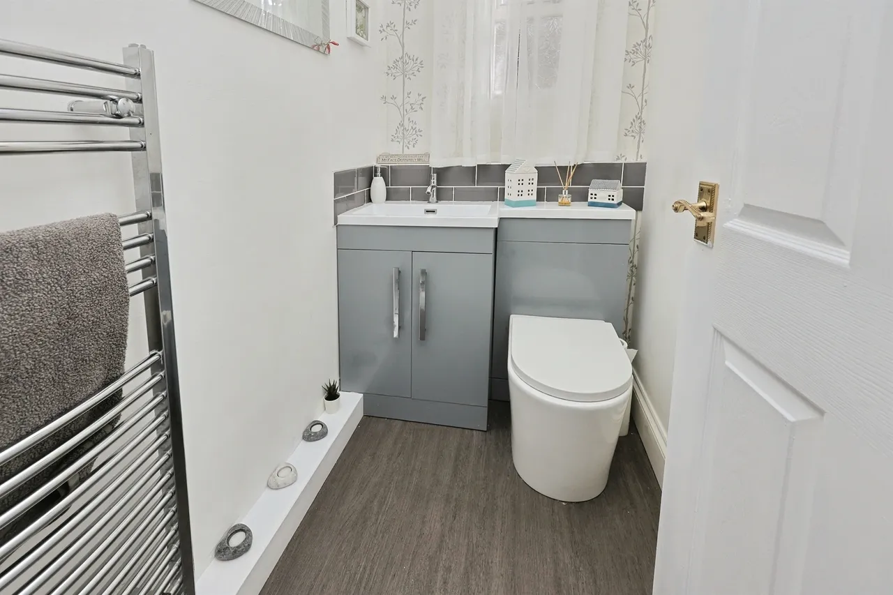 Olney Road, DEREHAM, photo 12