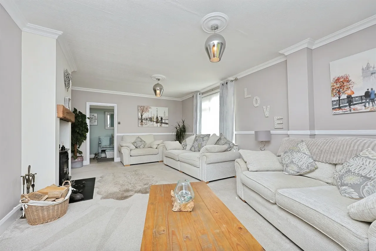 Olney Road, DEREHAM, photo 5