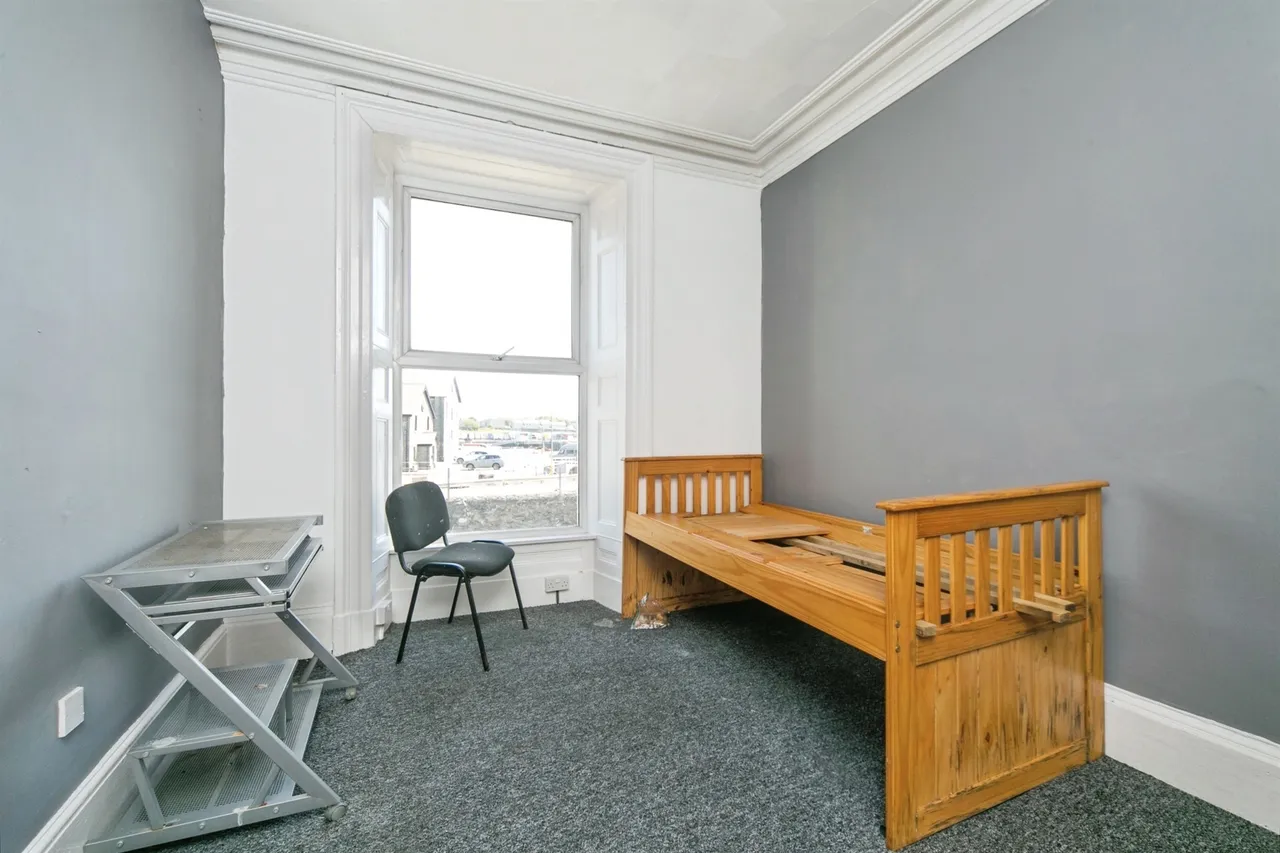 Stanley Crescent, Holyhead, photo 10