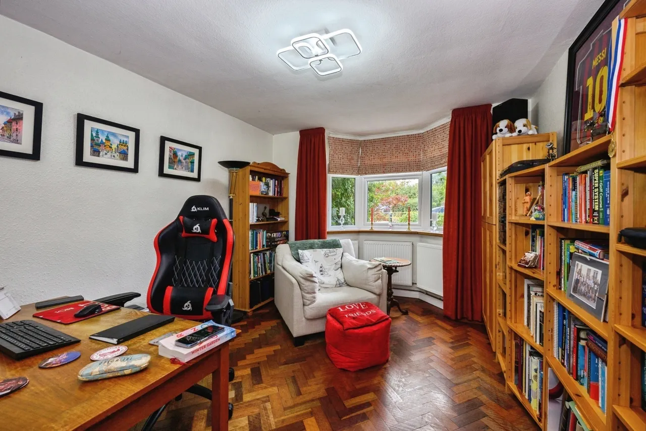 London Road South, Redhill, RH1, photo 12