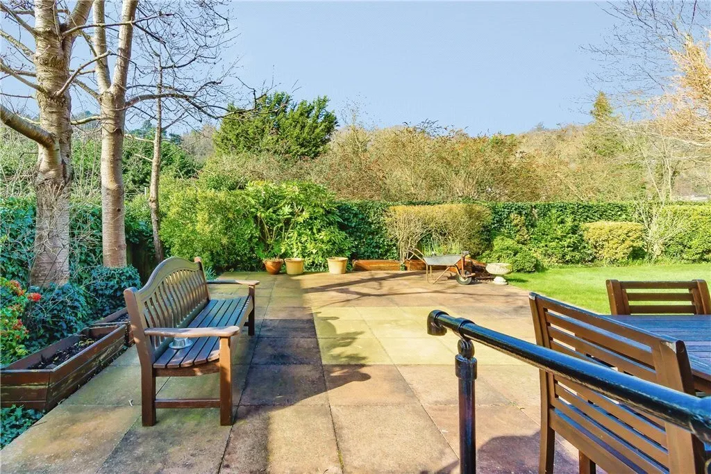 Bourne Court, Croydon Road, Caterham, Surrey, CR3, photo 7
