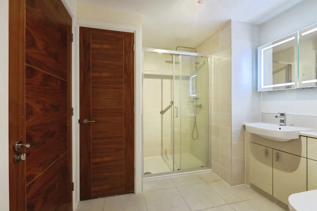Orchard Gate, Stratford-Upon-Avon, CV37, photo 10