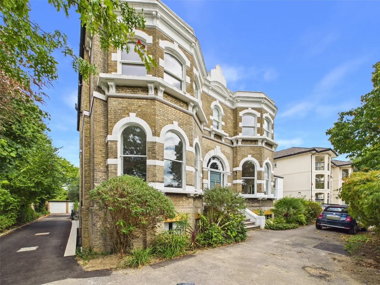 3 bed flat to rent, Rosslyn Road, East Twickenham, TW1