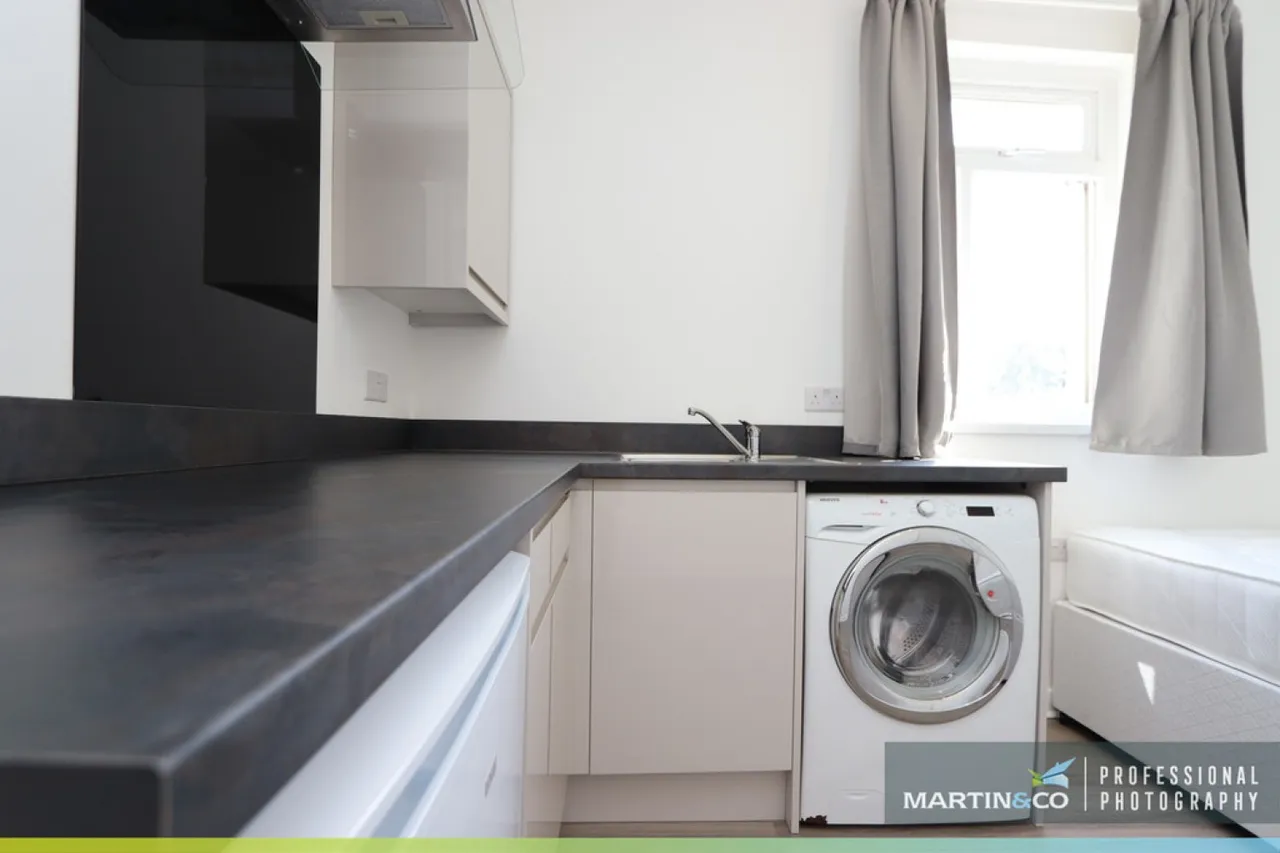 Gwennyth Street, Cathays, CF24, photo 5