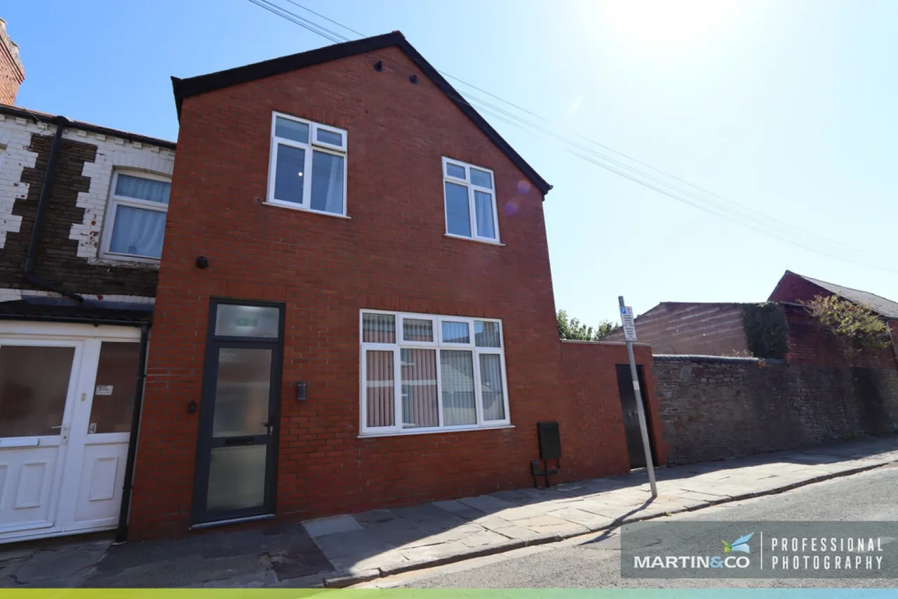 1 bed house to rent, Gwennyth Street, Cathays, CF24