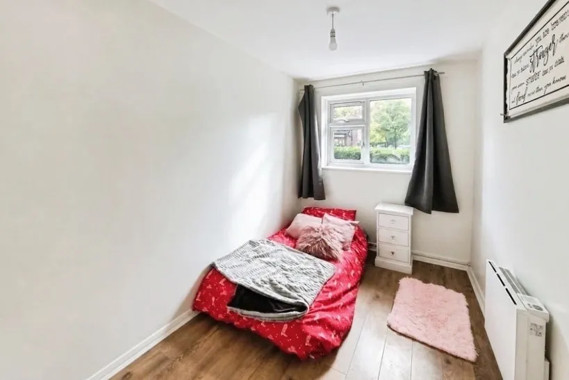 Albert Walk, Crowthorne, RG45, photo 11