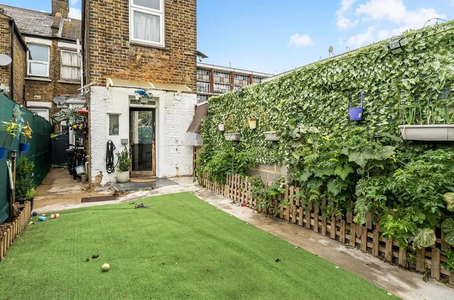Burchell Road, London, E10, photo 12