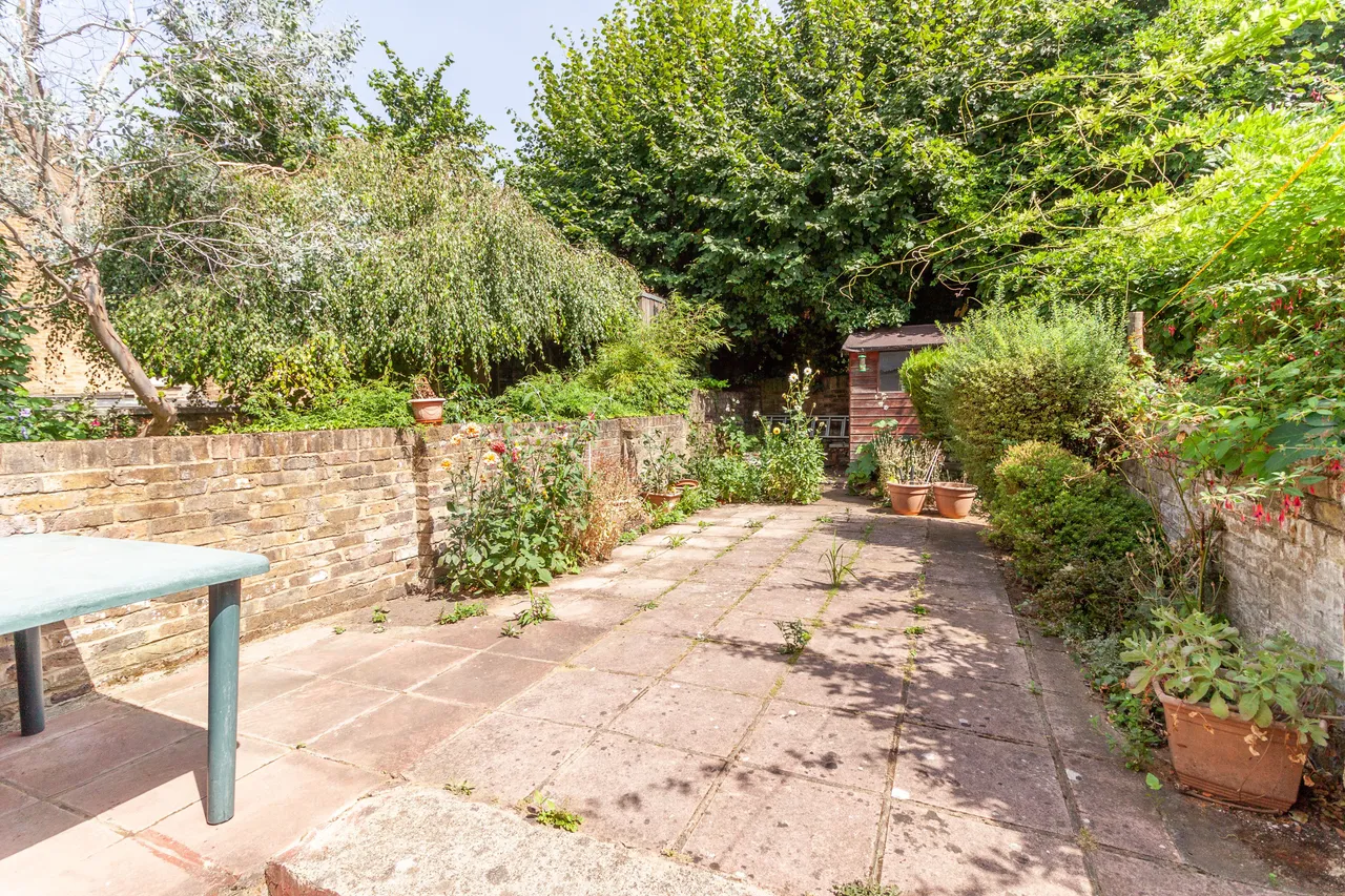 207 Askew Road, London, photo 7