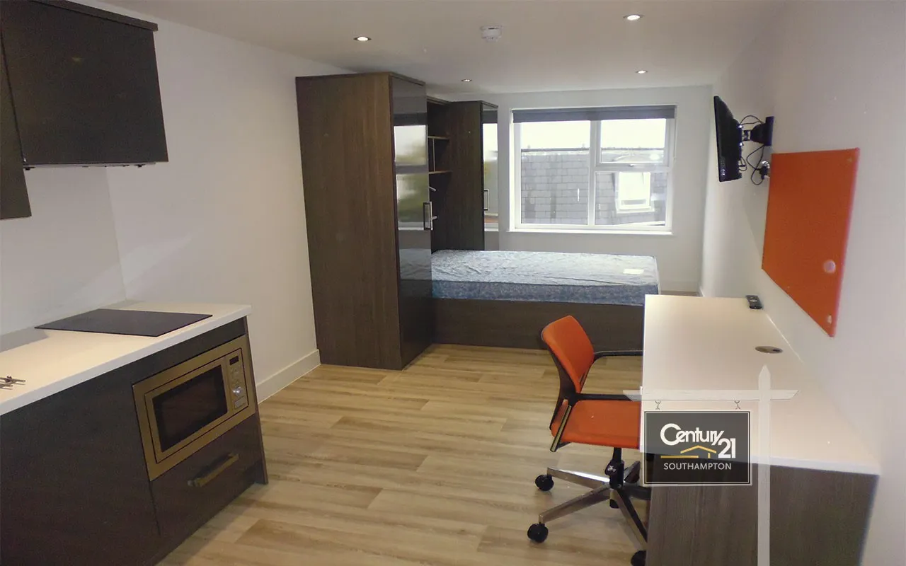 Southampton Street, Southampton, SO15, photo 2