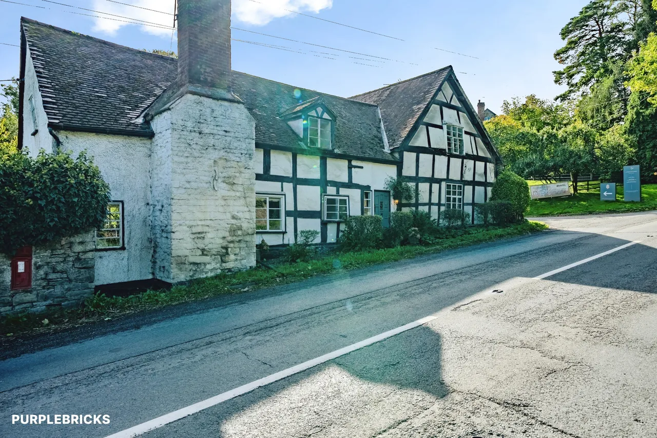Lyons Hall, Kington, HR5, photo 3