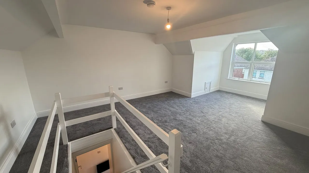 Dykes Lane, Sheffield, S6, photo 7
