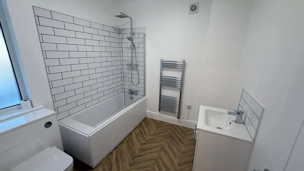 Dykes Lane, Sheffield, S6, photo 8