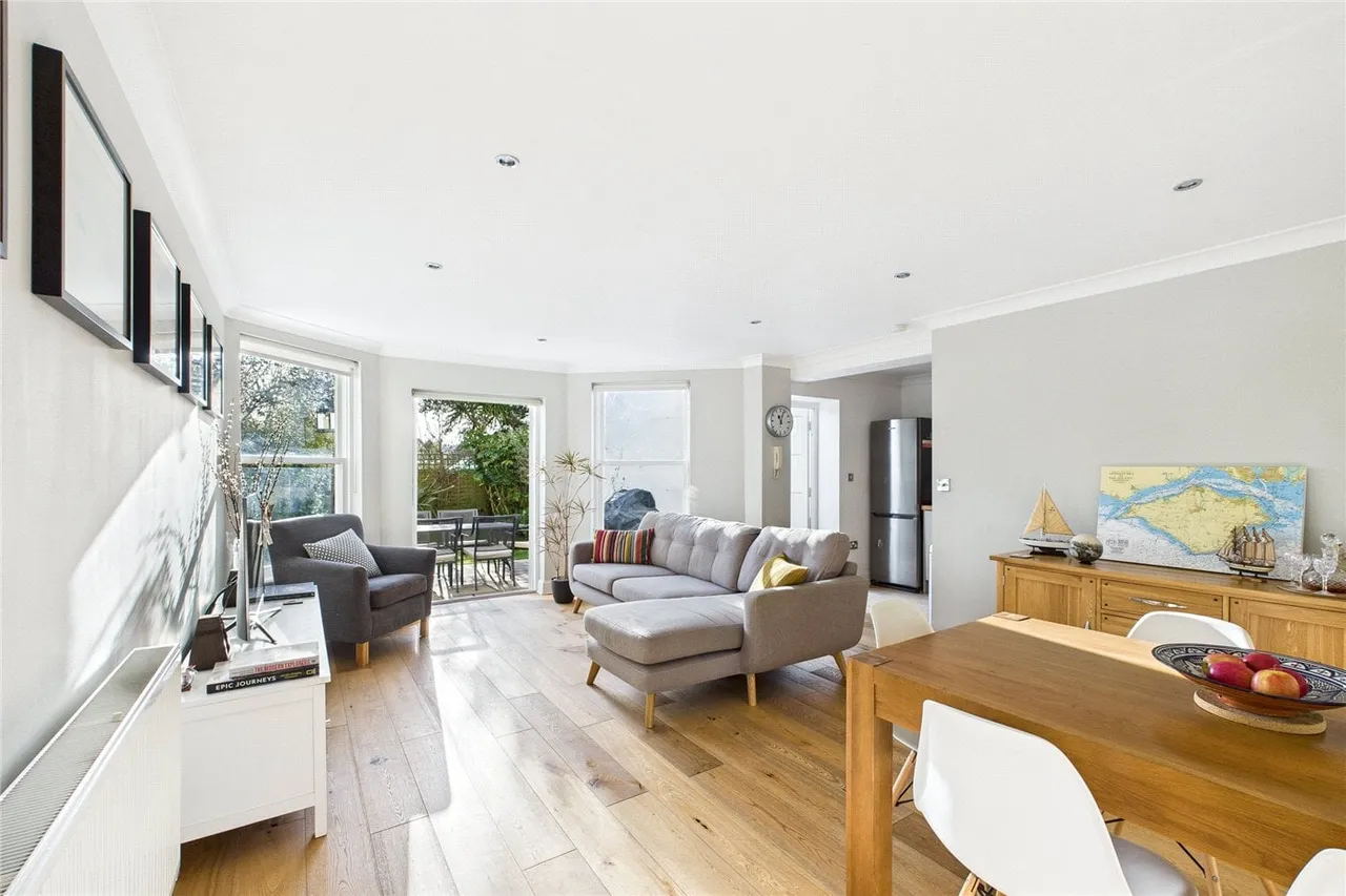 2 bed flat for sale — Mount Nod Road, London, SW16
