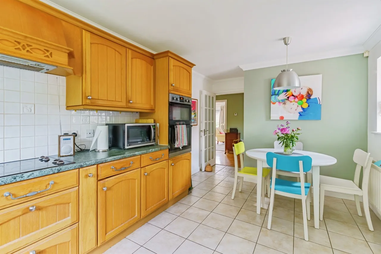 Swan Court, South Chailey, BN8, photo 9