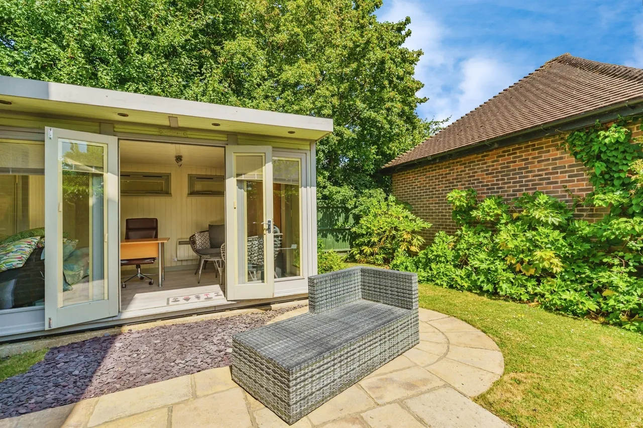 Swan Court, South Chailey, BN8, photo 13