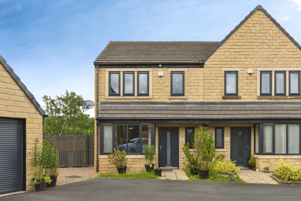 Mill Rise, Huddersfield, photo 6