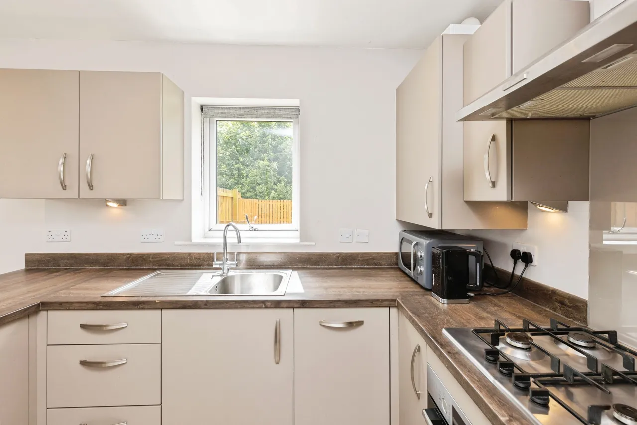 Mill Rise, Huddersfield, photo 11