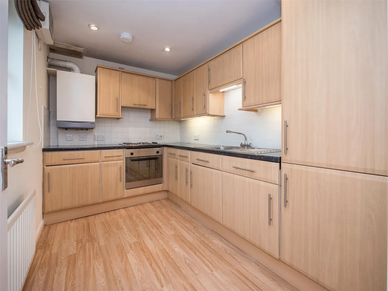 Whitehill Street, EH21, photo 4