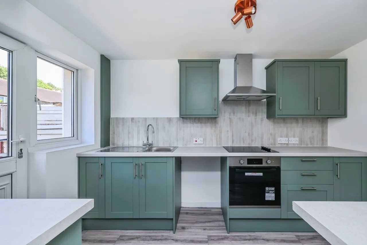 Bransdale Road, Clifton, Nottingham, NG11, photo 2