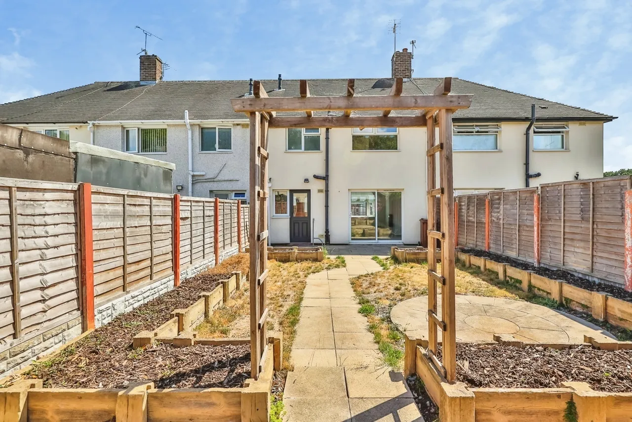 Bransdale Road, Clifton, Nottingham, NG11, photo 18