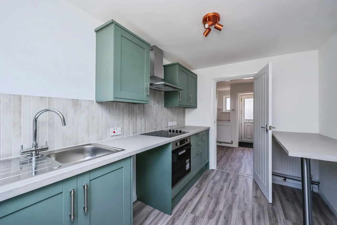 Bransdale Road, Clifton, Nottingham, NG11, photo 9