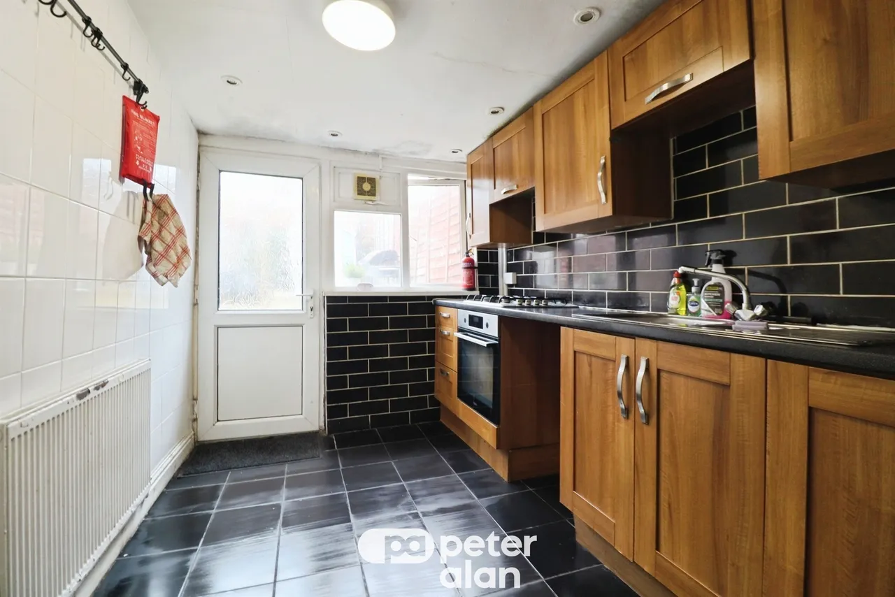 Clifton Street, Cardiff, CF24, photo 3