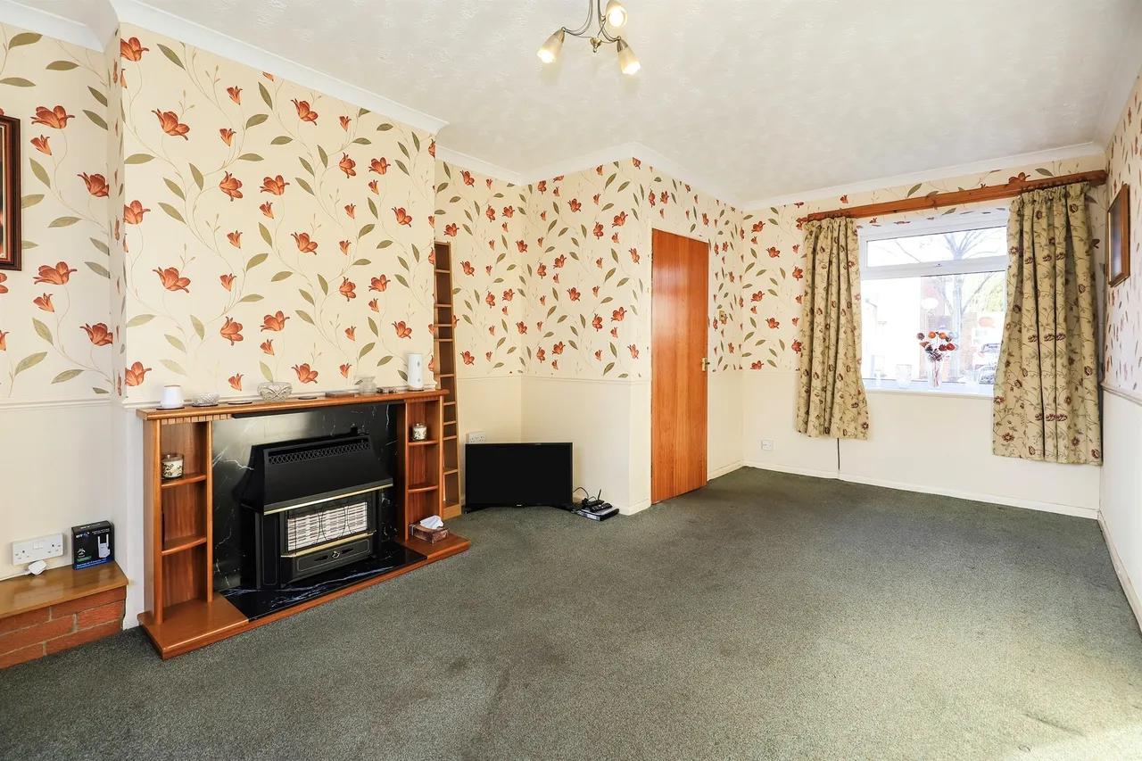Harper Avenue, Wednesfield, Wolverhampton, photo 4