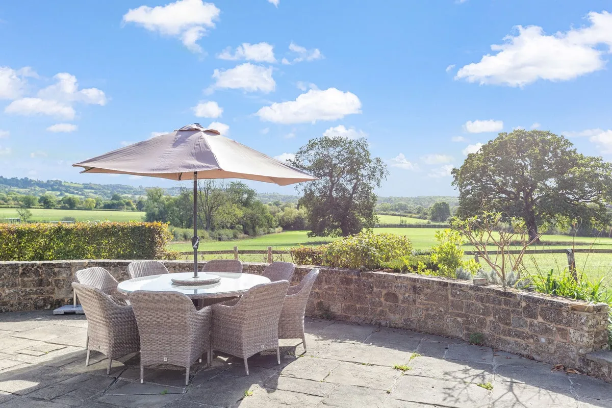 Elm Hill, Motcombe, SP7, photo 11