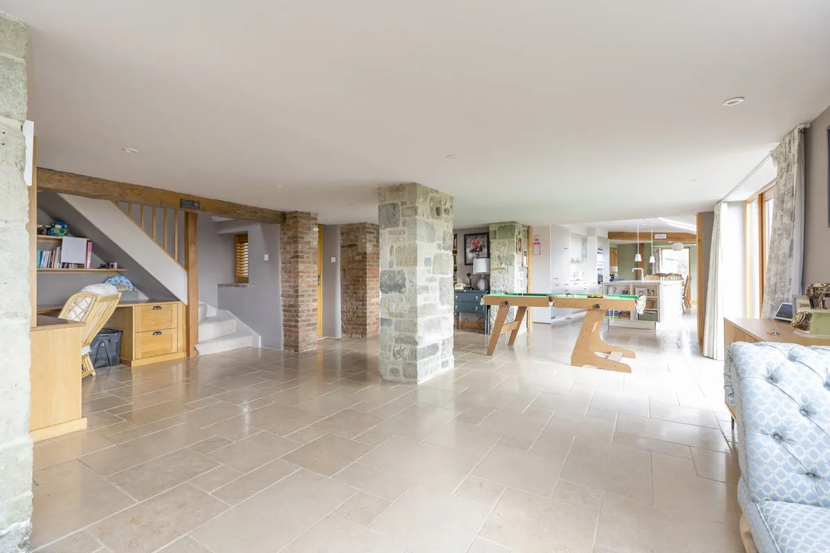 Elm Hill, Motcombe, SP7, photo 8