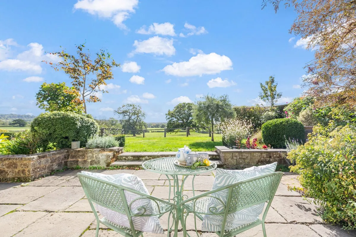 Elm Hill, Motcombe, SP7, photo 2