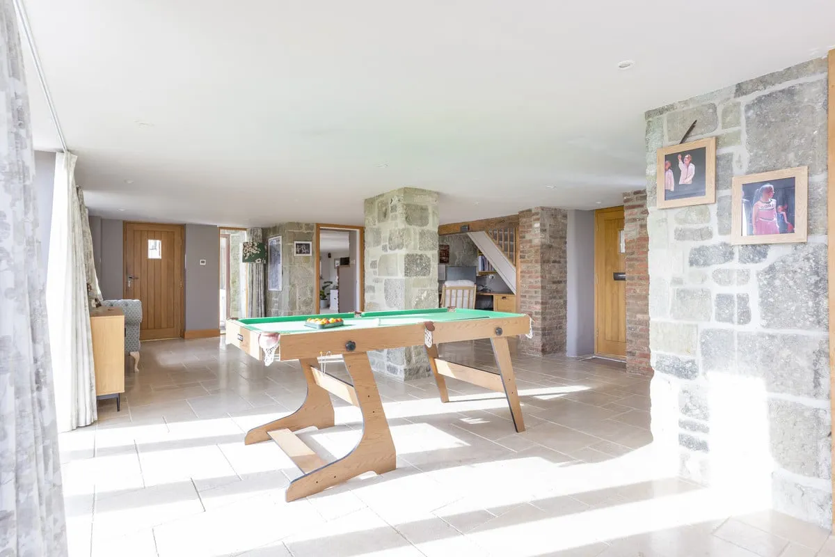 Elm Hill, Motcombe, SP7, photo 9